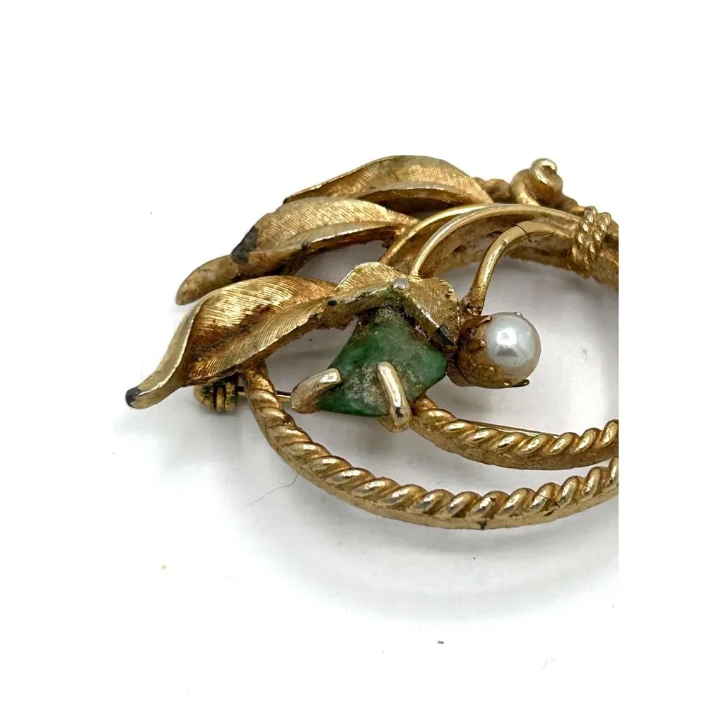 Vintage 1966 Sarah Coventry Gold Tone 